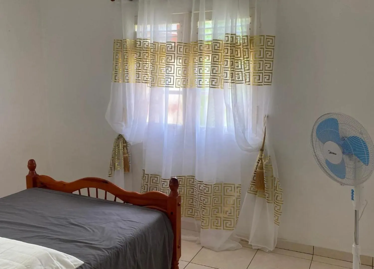 Maison Charmante A Baie-Mahault Avec Jardin Cloture